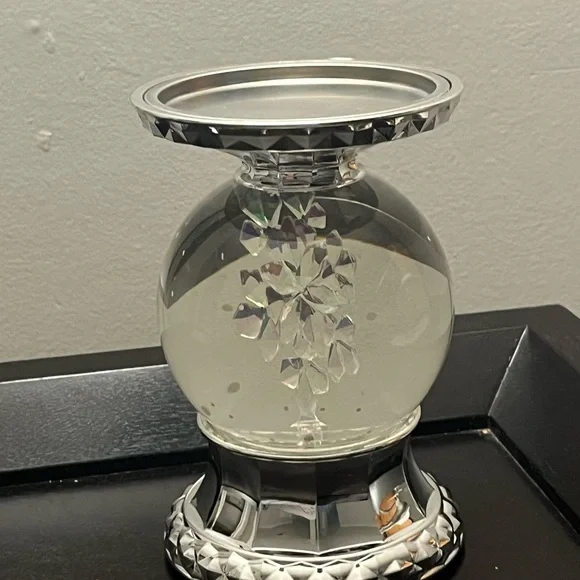 Rotating Snow Flake - Picture 2 of 4